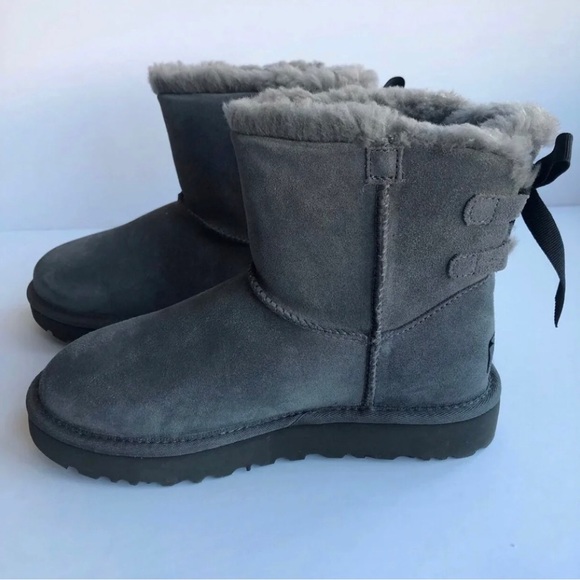 New UGG Mini Continuity Bow Boots - Picture 11 of 12